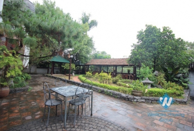 Splendid western style villa with nice yard and beautiful garden near Red River for rent 